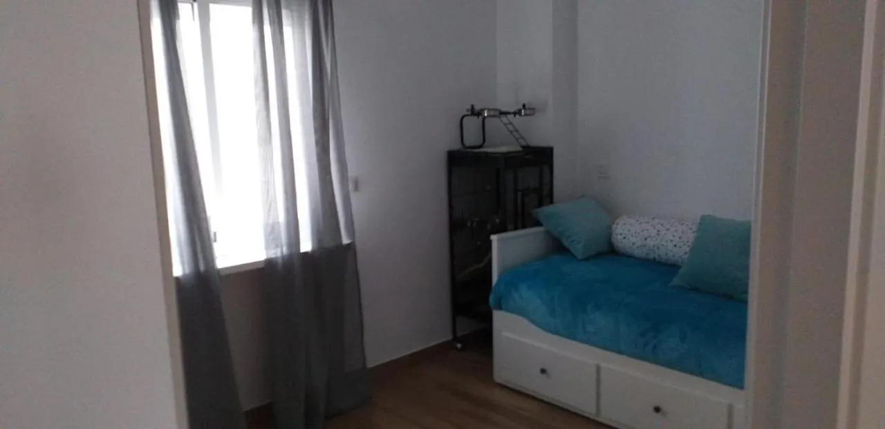 פואנגירולה Santa Julia 3 Dormitorios, Nuevo, Moderno 0*,  ספרד