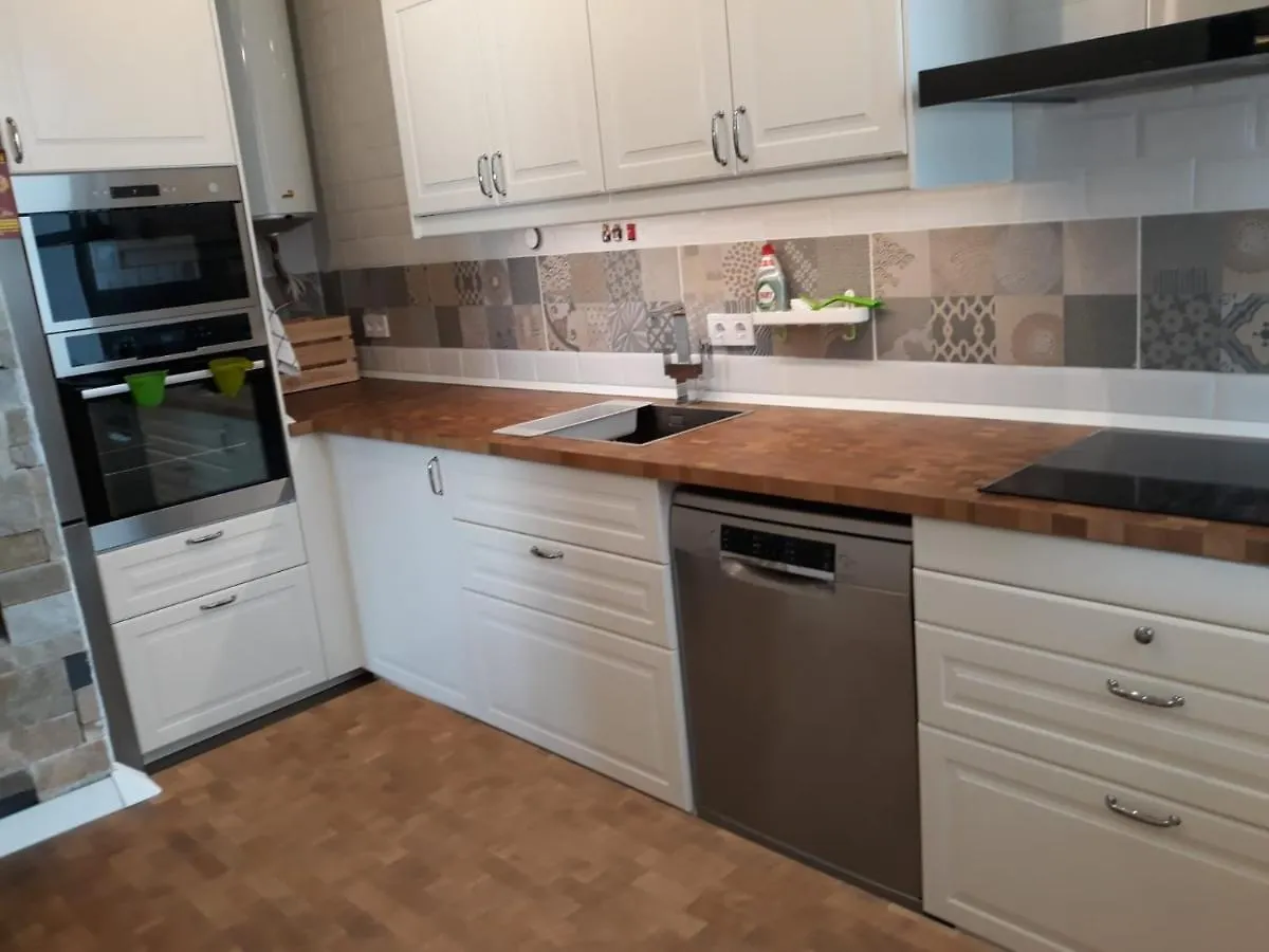 פואנגירולה Santa Julia 3 Dormitorios, Nuevo, Moderno דירה